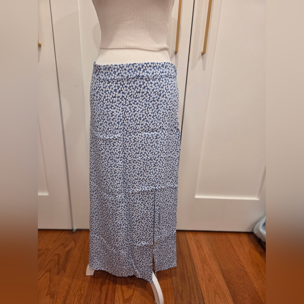 H&M Blue Floral Midi Skirt SIZE 8